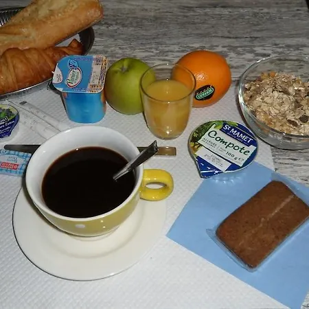 Jean Bart Hotel 2*